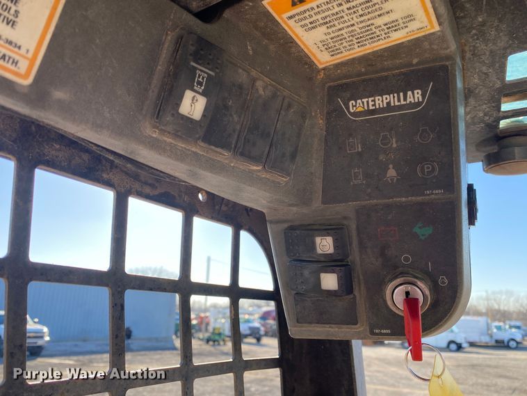 image for item JW9170 2003 Caterpillar 247  tracked skid steer loader