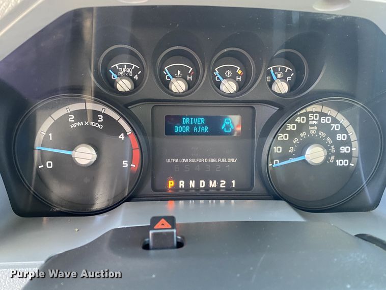 image for item JW9172 2016 Ford F550 Super Duty  bucket truck