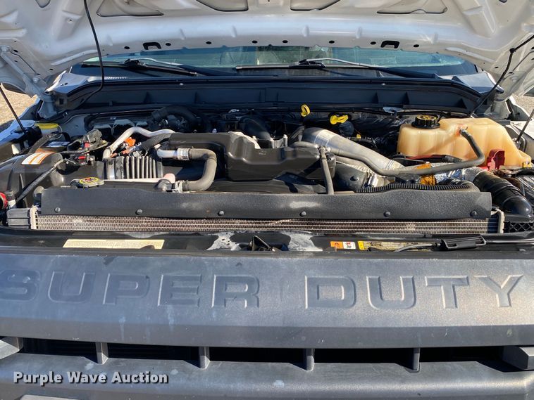 image for item JW9172 2016 Ford F550 Super Duty  bucket truck