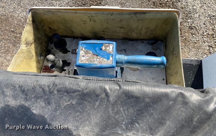 image for item JW9172 2016 Ford F550 Super Duty  bucket truck