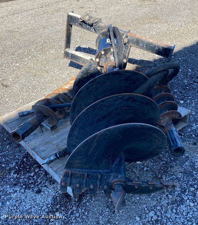 image for item JW9173 Caterpillar  skid steer auger