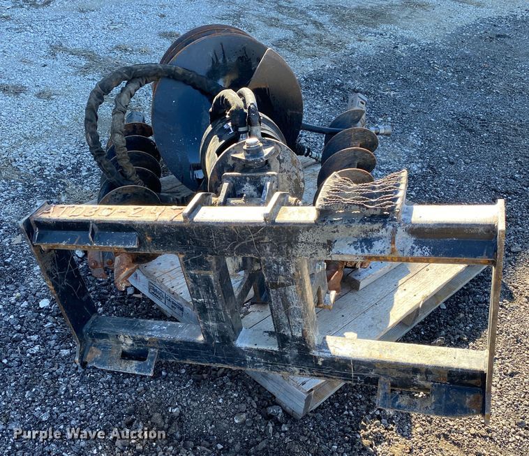 image for item JW9173 Caterpillar  skid steer auger