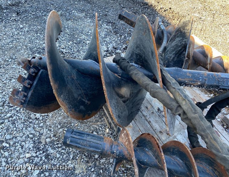 image for item JW9173 Caterpillar  skid steer auger