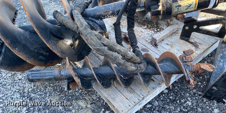 image for item JW9173 Caterpillar  skid steer auger