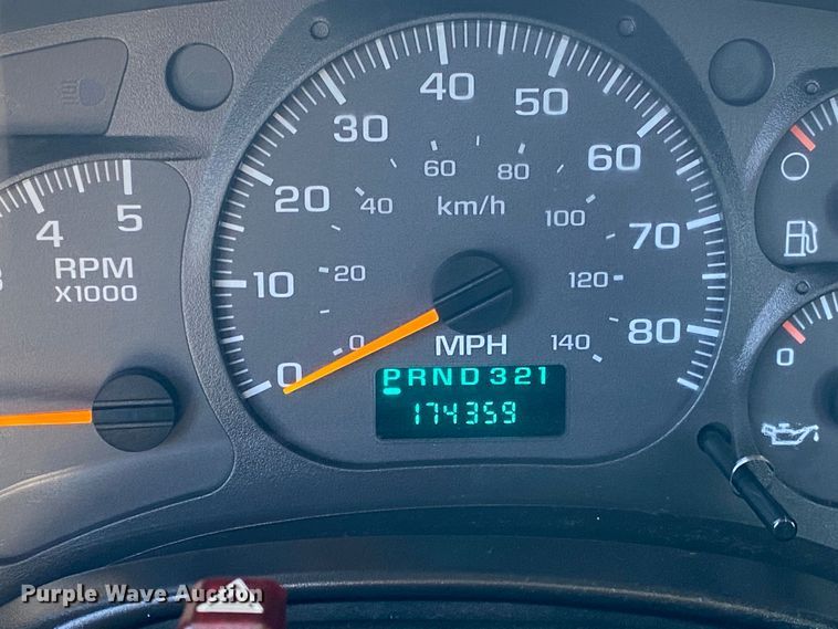 image for item JW9174 2008 Chevrolet C5500  bucket truck