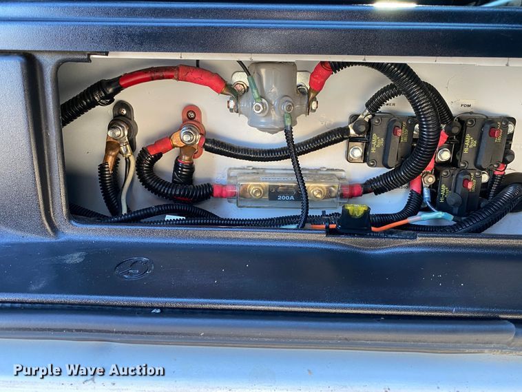 image for item JW9174 2008 Chevrolet C5500  bucket truck