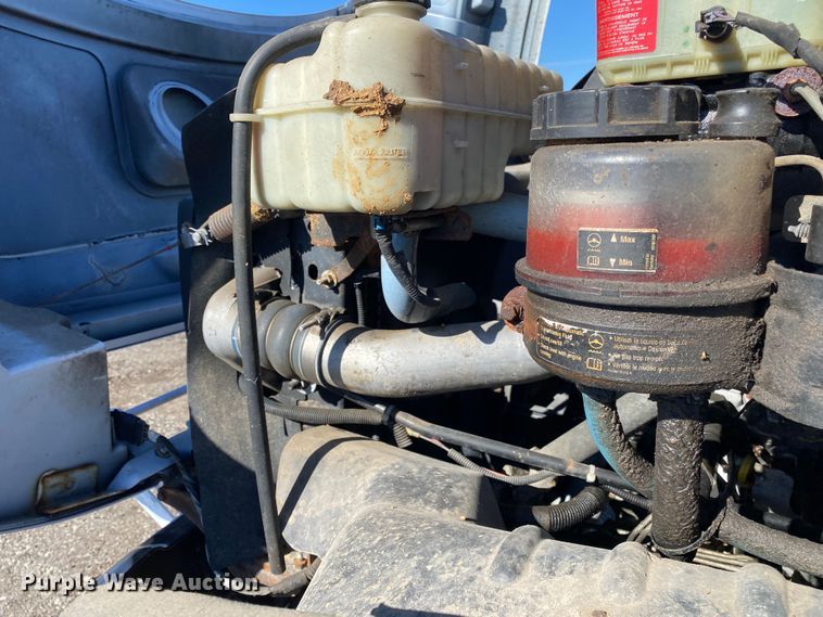 image for item JW9174 2008 Chevrolet C5500  bucket truck