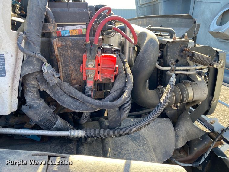 image for item JW9174 2008 Chevrolet C5500  bucket truck