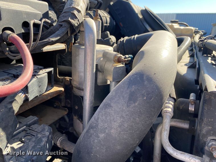 image for item JW9174 2008 Chevrolet C5500  bucket truck