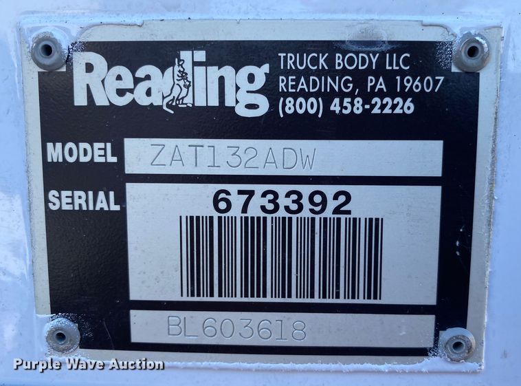 image for item JW9174 2008 Chevrolet C5500  bucket truck