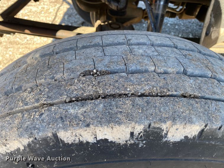 image for item JW9174 2008 Chevrolet C5500  bucket truck