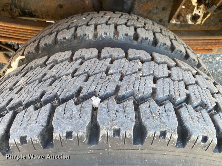 image for item JW9174 2008 Chevrolet C5500  bucket truck