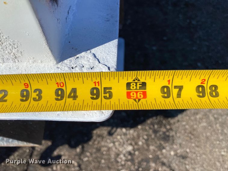 image for item JW9176 2009 International SX525  digger derrick truck