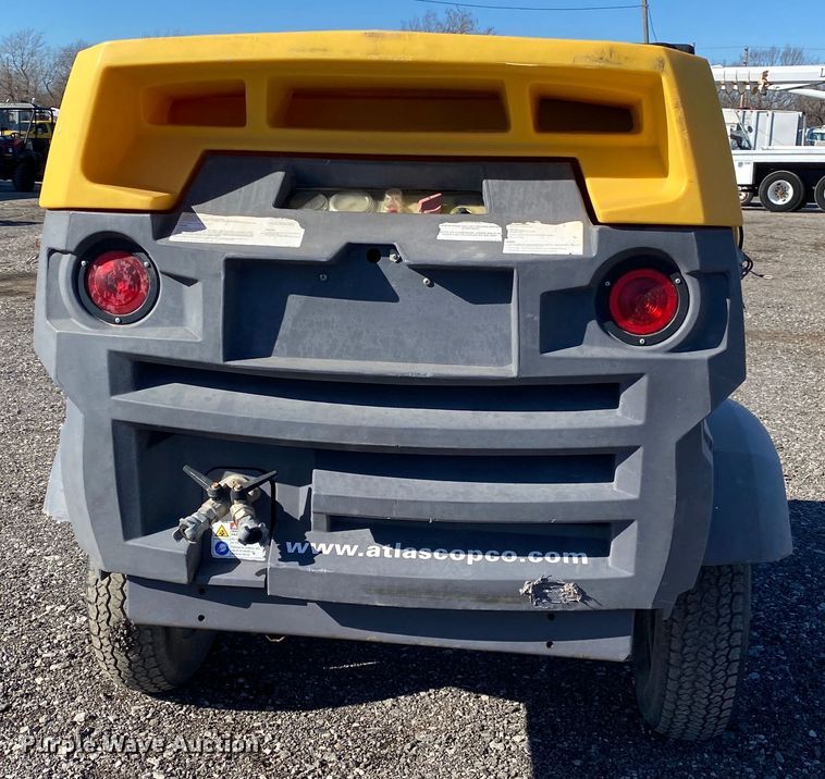 image for item JW9179 2010 Atlas Copco XAS185JD  air compressor