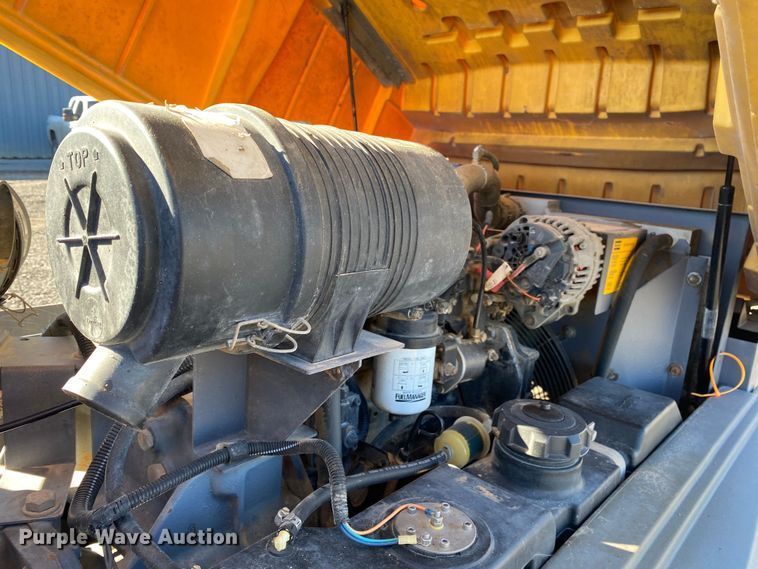 image for item JW9179 2010 Atlas Copco XAS185JD  air compressor