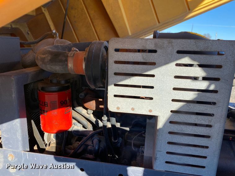 image for item JW9179 2010 Atlas Copco XAS185JD  air compressor