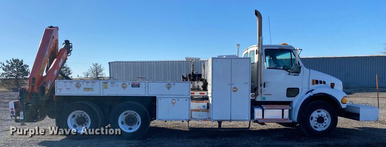 image for item JW9181 2005 Sterling Actera  utility / service truck