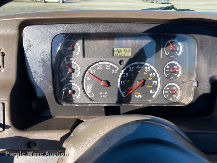 image for item JW9181 2005 Sterling Actera  utility / service truck