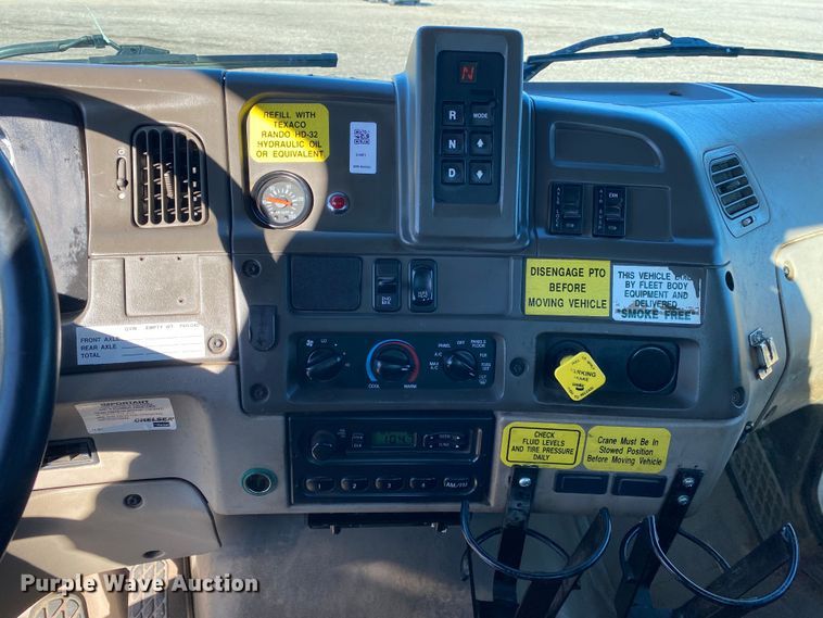 image for item JW9181 2005 Sterling Actera  utility / service truck