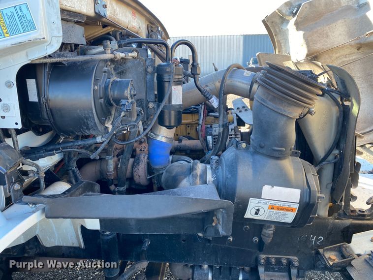 image for item JW9181 2005 Sterling Actera  utility / service truck