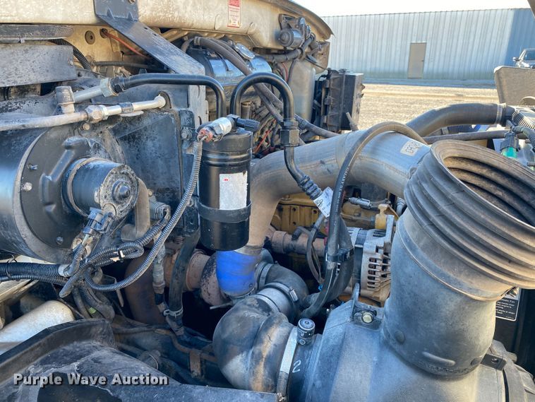 image for item JW9181 2005 Sterling Actera  utility / service truck