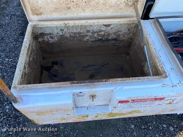 image for item JW9181 2005 Sterling Actera  utility / service truck