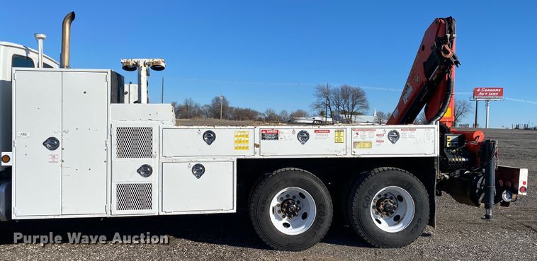 image for item JW9181 2005 Sterling Actera  utility / service truck