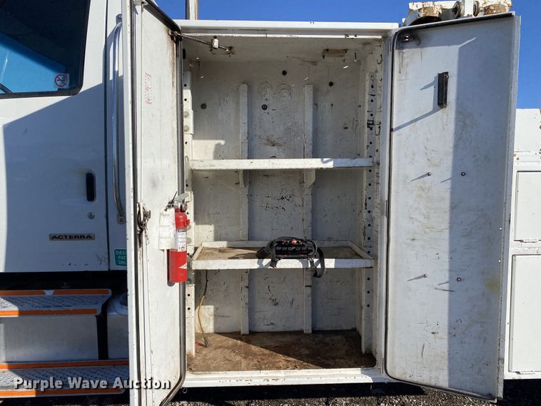 image for item JW9181 2005 Sterling Actera  utility / service truck