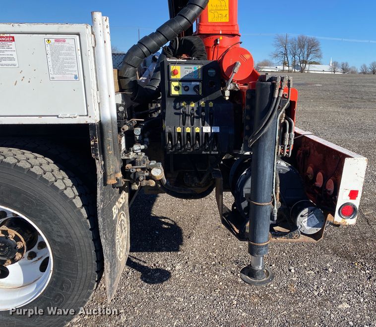 image for item JW9181 2005 Sterling Actera  utility / service truck