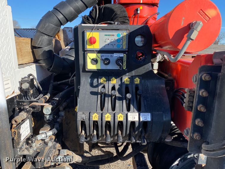 image for item JW9181 2005 Sterling Actera  utility / service truck