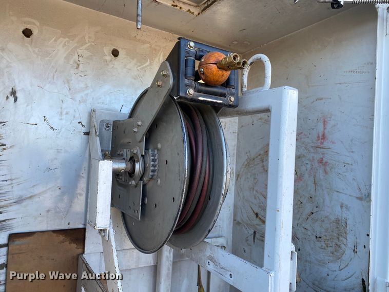 image for item JW9181 2005 Sterling Actera  utility / service truck