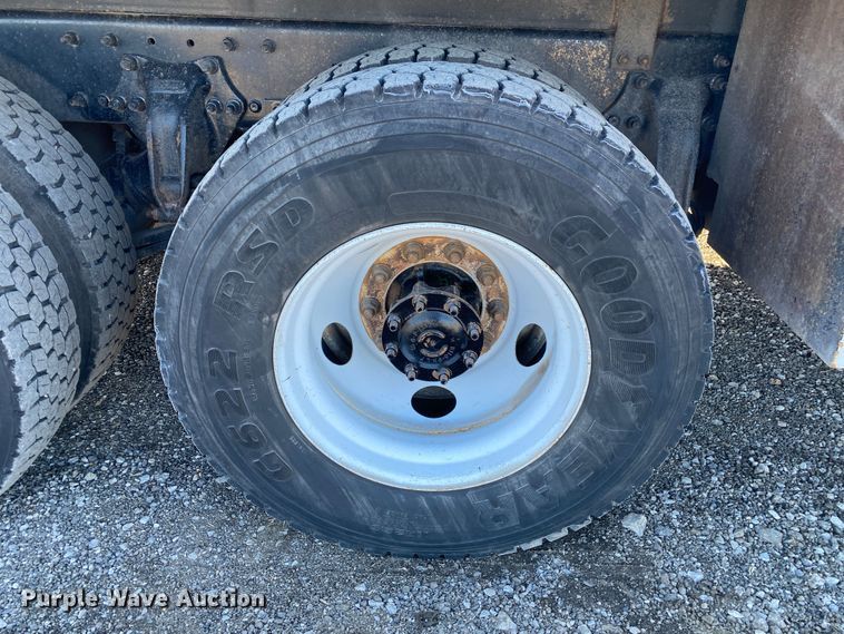 image for item JW9181 2005 Sterling Actera  utility / service truck