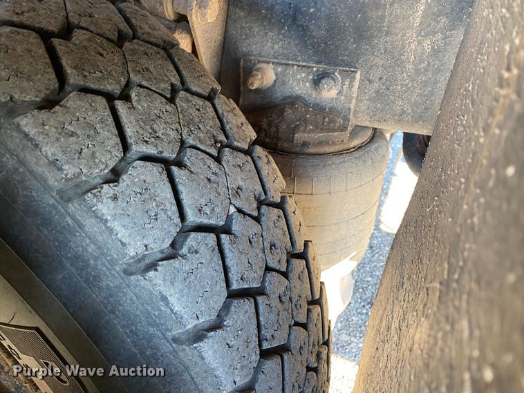 image for item JW9181 2005 Sterling Actera  utility / service truck