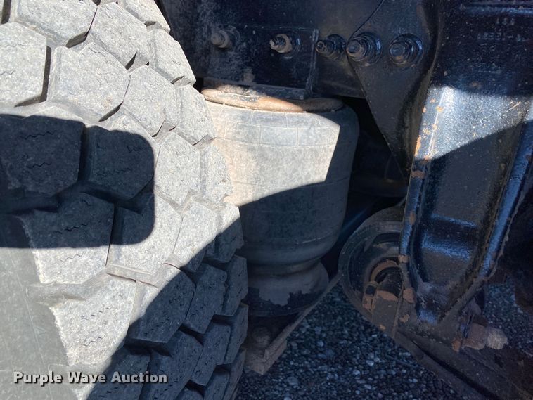 image for item JW9181 2005 Sterling Actera  utility / service truck