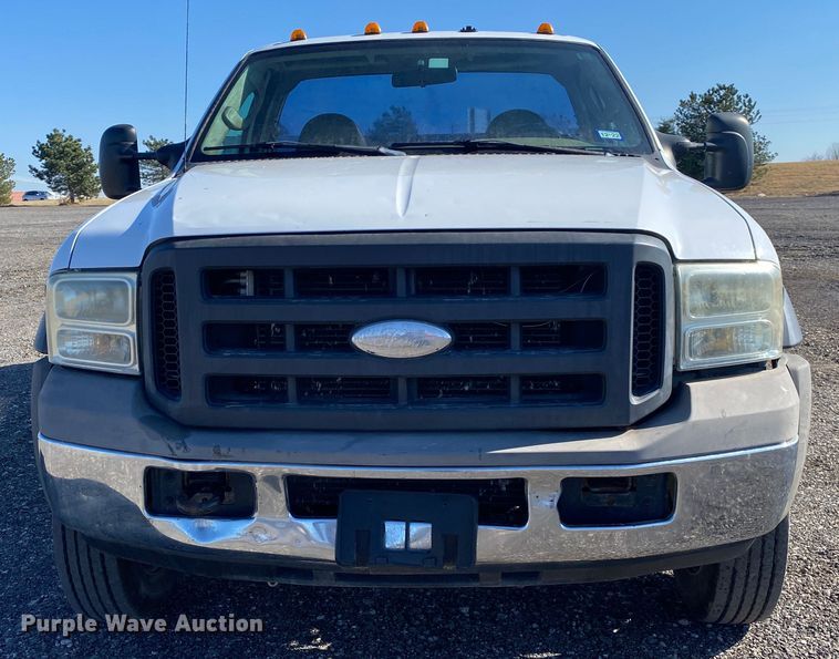 image for item JW9281 2005 Ford F550 Super Duty  utility / service truck