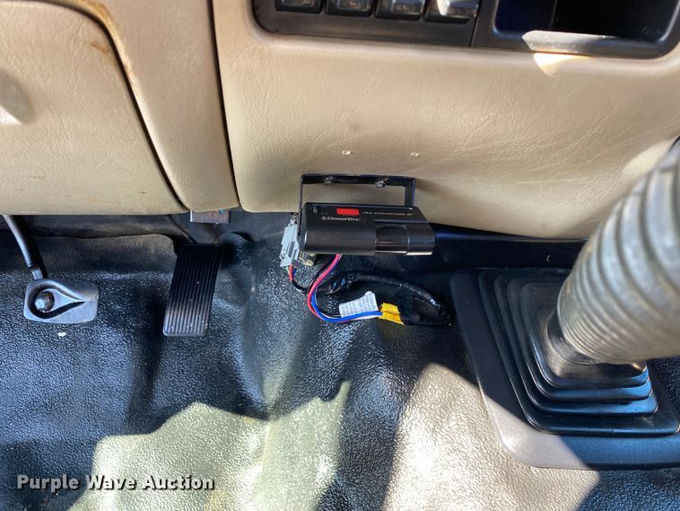 image for item JW9281 2005 Ford F550 Super Duty  utility / service truck