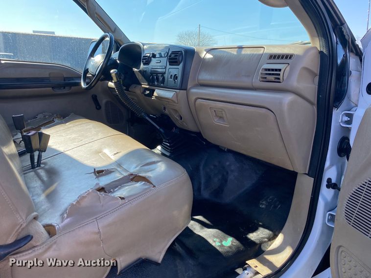 image for item JW9281 2005 Ford F550 Super Duty  utility / service truck