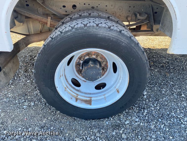 image for item JW9281 2005 Ford F550 Super Duty  utility / service truck