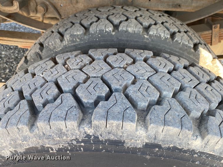 image for item JW9281 2005 Ford F550 Super Duty  utility / service truck