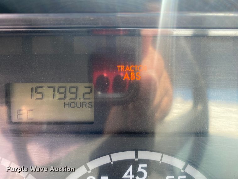 image for item JW9429 2006 Freightliner Columbia  water truck