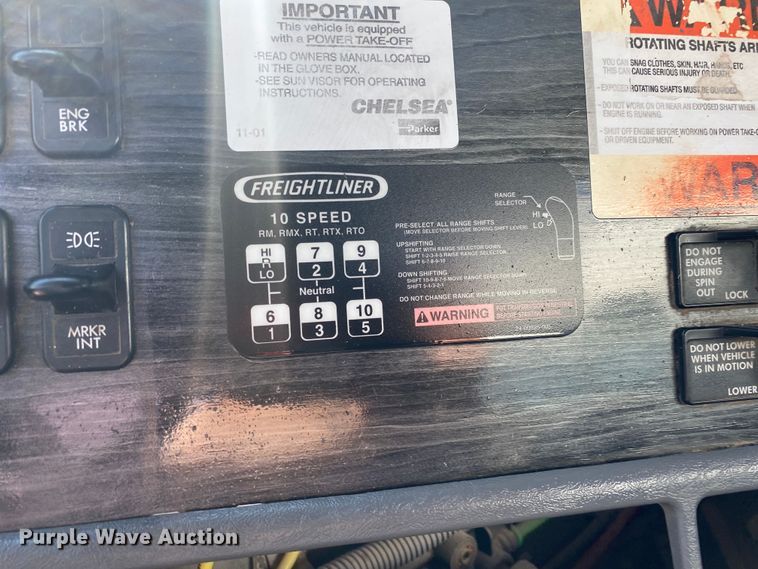 image for item JW9429 2006 Freightliner Columbia  water truck