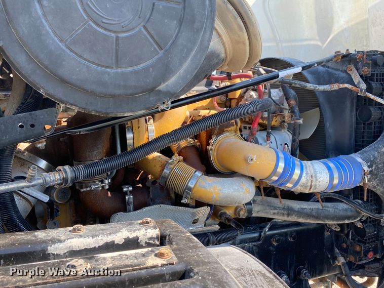 image for item JW9429 2006 Freightliner Columbia  water truck