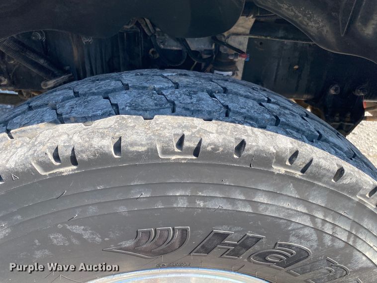 image for item JW9429 2006 Freightliner Columbia  water truck