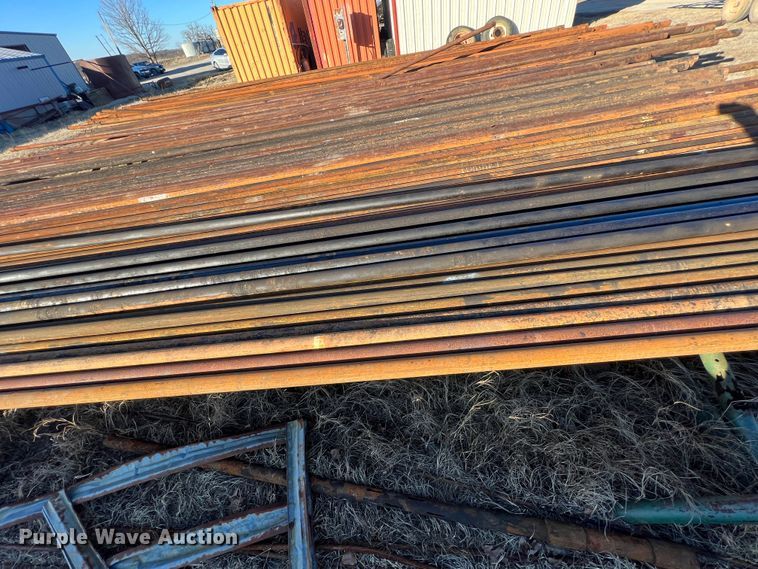 image for item KR9611 Approximately 32 oilfield pipes