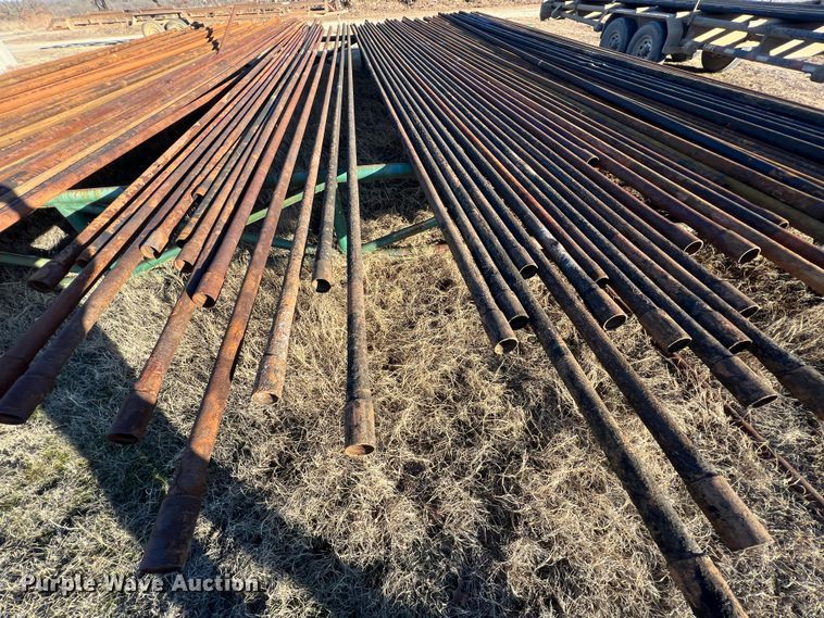 image for item KR9612 Approximately 32 oilfield pipes