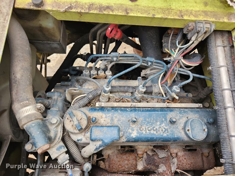 image for item KT9370 1990 International 4900  flatbed truck with forklift