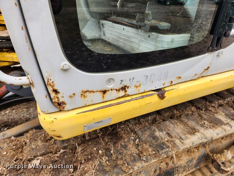 image for item KT9444 2001 Kobelco SK80CS  mini excavator