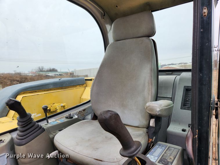 image for item KT9444 2001 Kobelco SK80CS  mini excavator