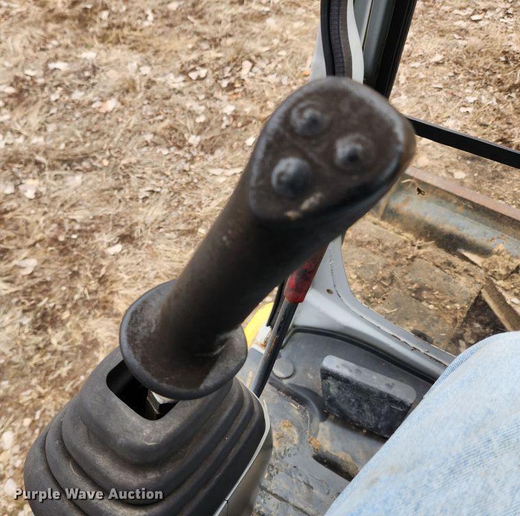 image for item KT9444 2001 Kobelco SK80CS  mini excavator