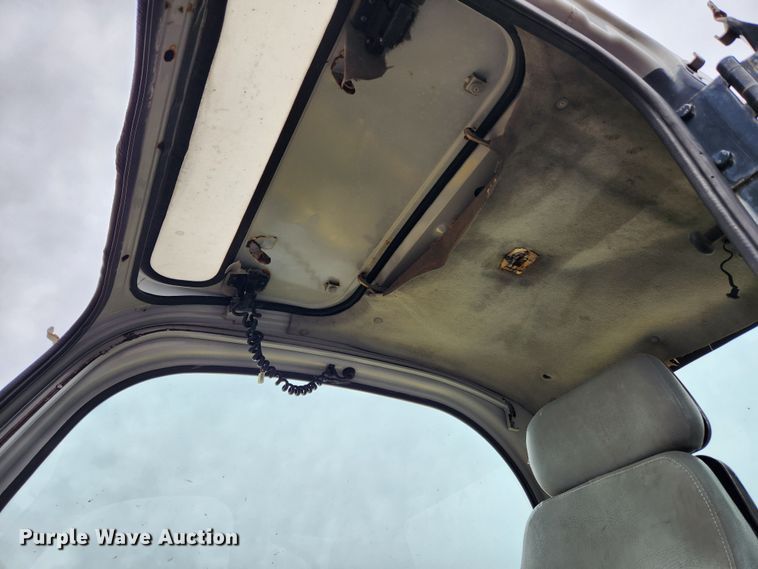 image for item KT9444 2001 Kobelco SK80CS  mini excavator